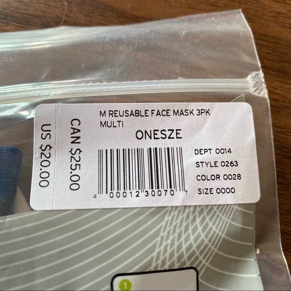 FREE IN BUNDLE* Reusable face mask 3-pack - Picture 6 of 6